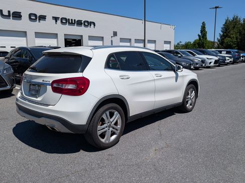 Used 2018 Mercedes-Benz GLA 250 4MATIC image 3