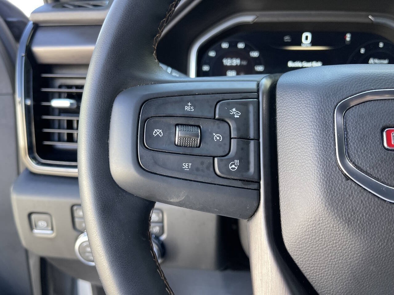 Used 2026 GMC Sierra 2500 AT4 AWD/4WD image 30