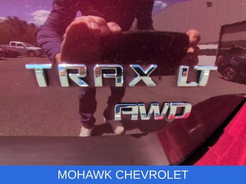 Certified 2016 Chevrolet Trax LT w/ LT Sun and Sound Package AWD/4WD image 32