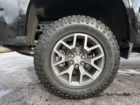 Used 2022 GMC Canyon AT4 w/ Trailering Package image 33