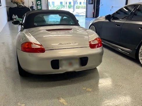 Used 2002 Porsche Boxster S image 3