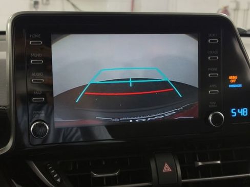 Used 2019 Toyota C-HR LE FWD image 18