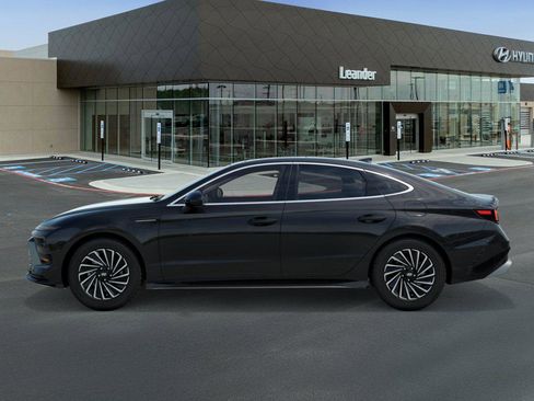New 2026 Hyundai Sonata SEL FWD image 3
