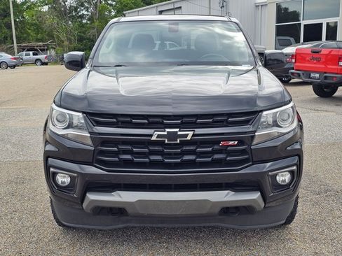 Used 2021 Chevrolet Colorado Z71 w/ Z71 Midnight Edition AWD/4WD image 2