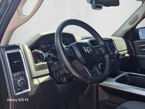 Used 2019 RAM 1500 Big Horn RWD image 10