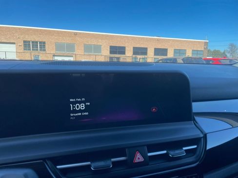 Used 2025 Kia Seltos S image 20