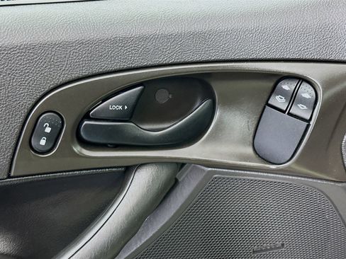 Used 2007 Ford Focus S FWD image 17