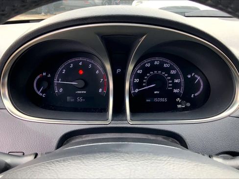 Used 2011 Toyota Avalon Limited image 24