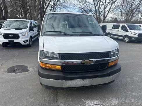 Used 2024 Chevrolet Express 2500 w/ Driver Convenience Package image 2