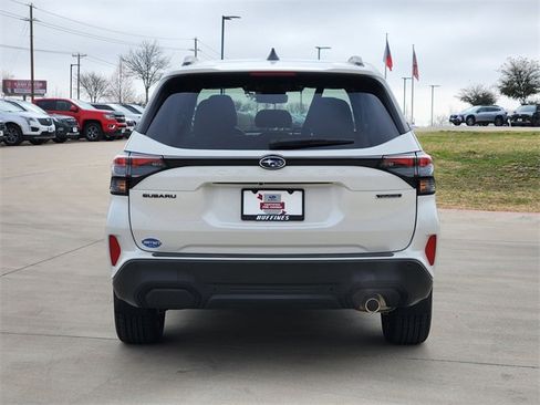 Used 2025 Subaru Forester Touring image 6