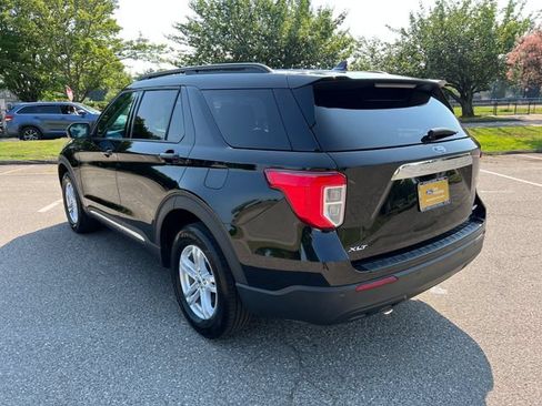Certified 2022 Ford Explorer XLT AWD/4WD image 8