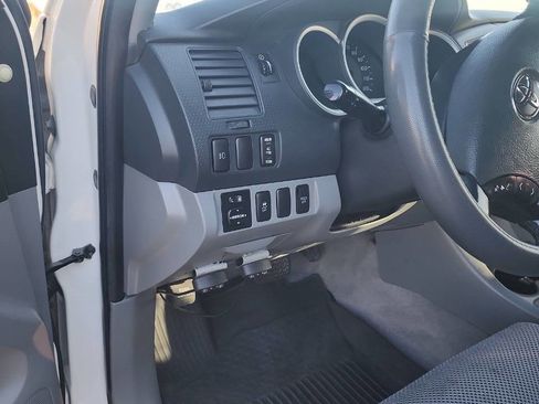 Used 2010 Toyota Tacoma PreRunner RWD image 17
