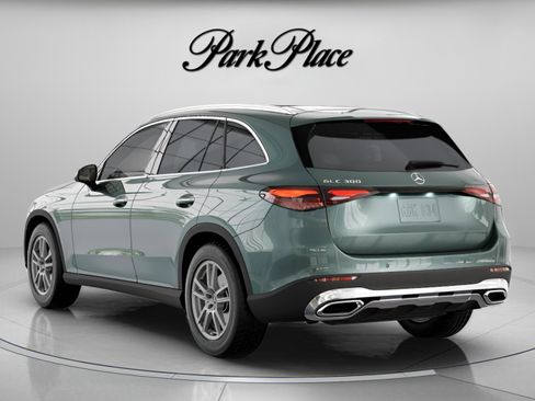 Used 2026 Mercedes-Benz GLC 300 image 13