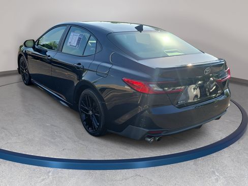 Used 2025 Toyota Camry SE w/ Multimedia Upgrade Package FWD image 7