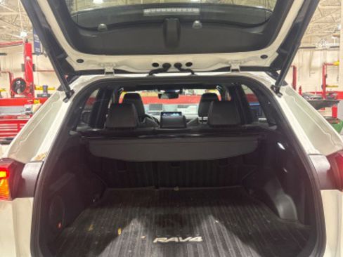 Used 2022 Toyota RAV4 XSE w/ Premium Package image 43