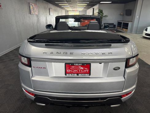 Used 2018 Land Rover Range Rover Evoque SE Dynamic image 19