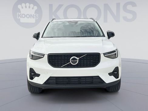 New 2026 Volvo XC40 B5 Plus w/ Protection Package Premier AWD/4WD image 11