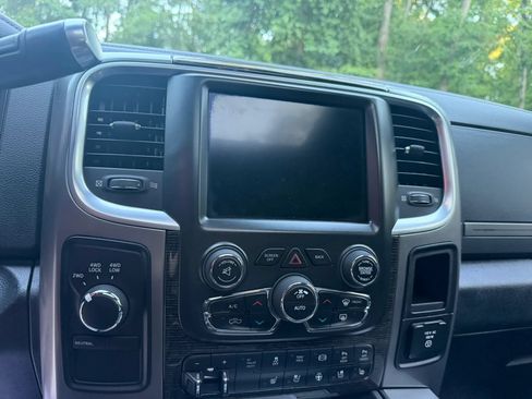 Used 2018 RAM 2500 Limited AWD/4WD image 25
