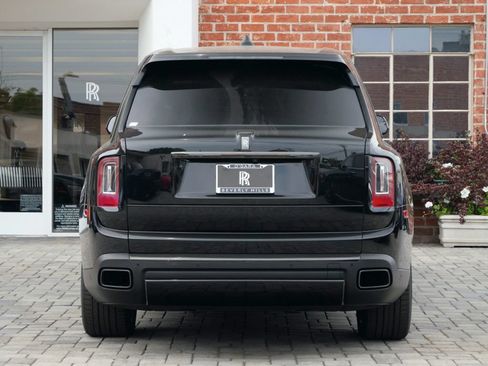 Used 2023 Rolls-Royce Cullinan Black Badge w/ Dark Exterior Package AWD/4WD image 20