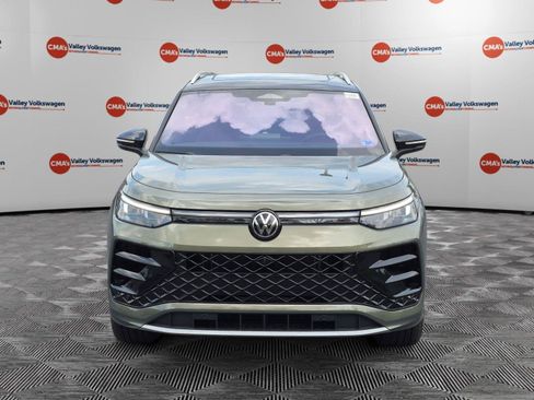 New 2026 Volkswagen Tiguan SEL R-Line AWD/4WD image 8