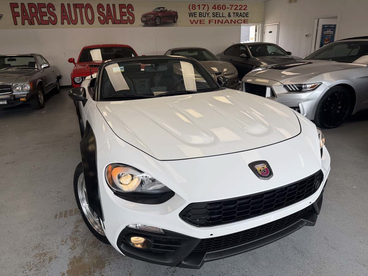 Used 2017 FIAT 124 Spider Abarth RWD image 14