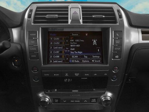 Used 2017 Lexus GX 460 Premium image 10