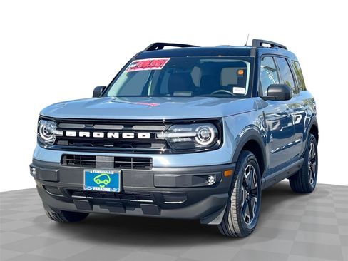 Used 2024 Ford Bronco Sport Outer Banks w/ Tech Package AWD/4WD image 1