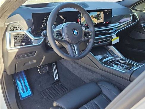 New 2026 BMW X6 M60i image 9