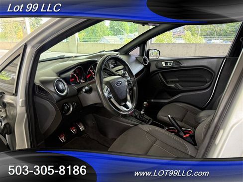 Used 2015 Ford Fiesta ST FWD image 32