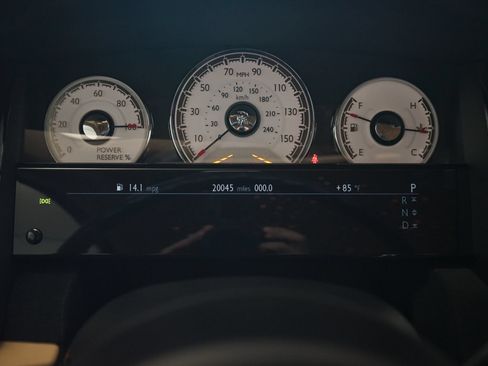 Used 2019 Rolls-Royce Wraith RWD image 14