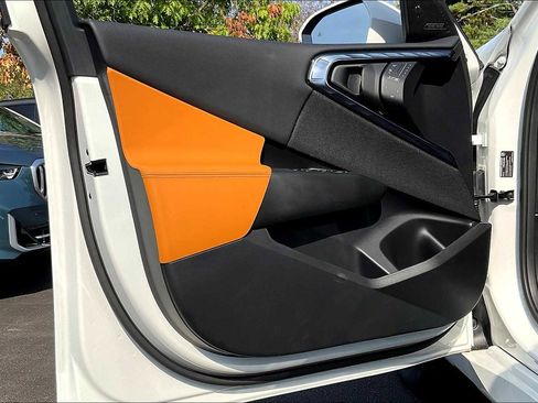 Used 2025 BMW X3 xDrive30i w/ M Sport Package image 10