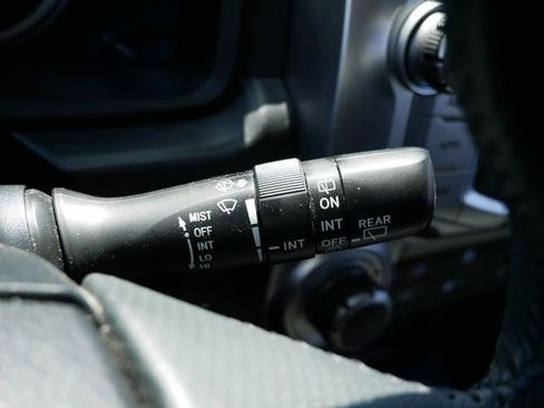 Used 2016 Toyota 4Runner Limited AWD/4WD image 31