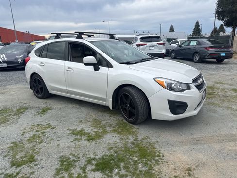 Used 2013 Subaru Impreza 2.0i Premium w/ All-Weather Pkg image 3