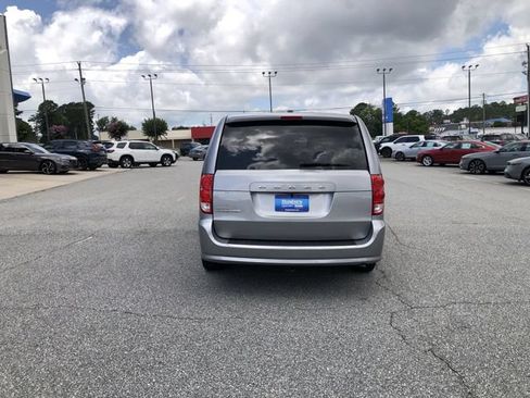 Used 2015 Dodge Grand Caravan American Value Package FWD image 7