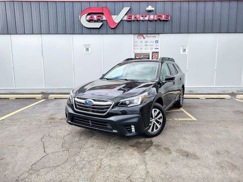 Used 2020 Subaru Outback Premium AWD/4WD image 1