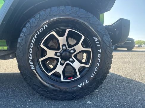 Used 2020 Jeep Wrangler Unlimited Rubicon w/ Steel Bumper Group AWD/4WD image 3