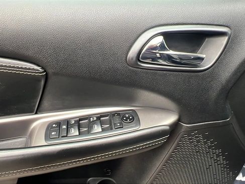 Used 2018 Dodge Journey Crossroad image 23