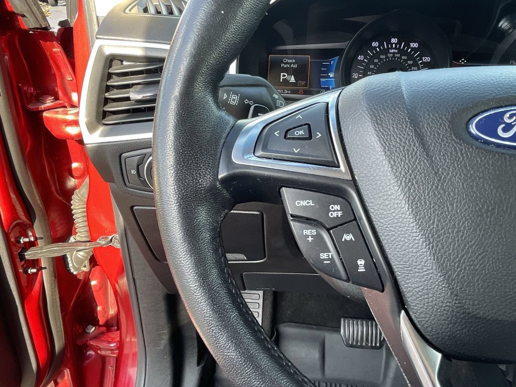 Used 2020 Ford Edge SEL w/ Convenience Package AWD/4WD image 17
