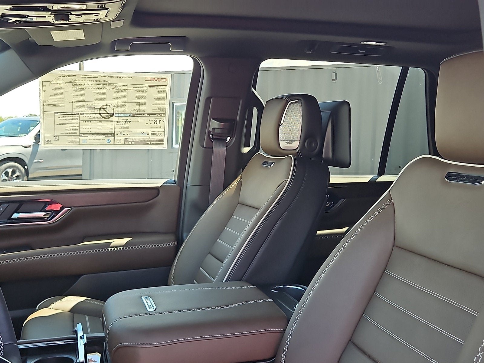 New 2026 GMC Yukon Denali Ultimate AWD/4WD image 12
