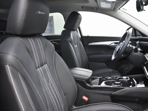 Used 2024 Buick Envision Avenir image 15