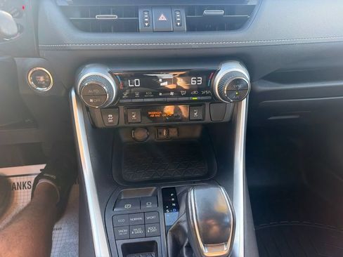 Used 2019 Toyota RAV4 XLE Premium w/ Cold Weather Package AWD/4WD image 34