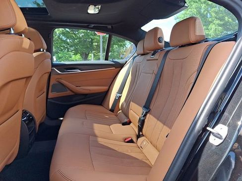 Used 2023 BMW 540i xDrive w/ Premium Package AWD/4WD image 10