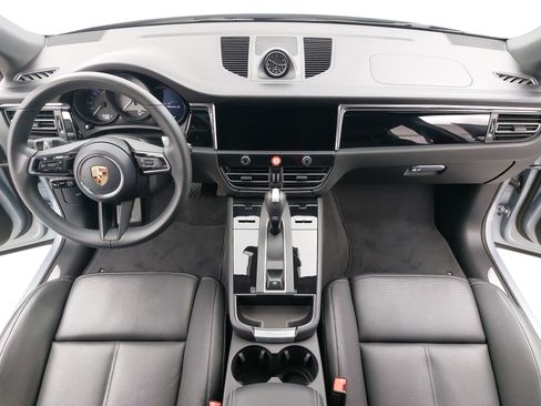 Certified 2026 Porsche Macan S AWD/4WD image 11