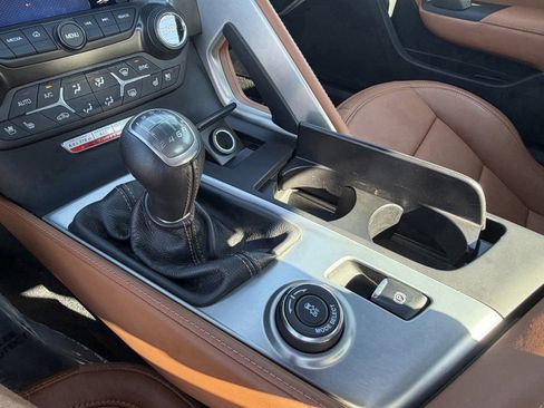 Used 2019 Chevrolet Corvette Stingray Convertible RWD image 26