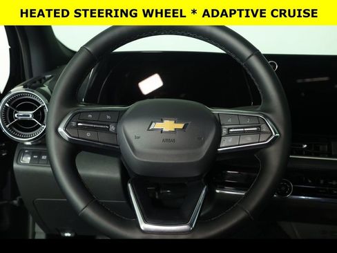 Used 2025 Chevrolet Equinox LT image 8