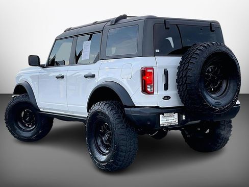 Used 2022 Ford Bronco Black Diamond image 11