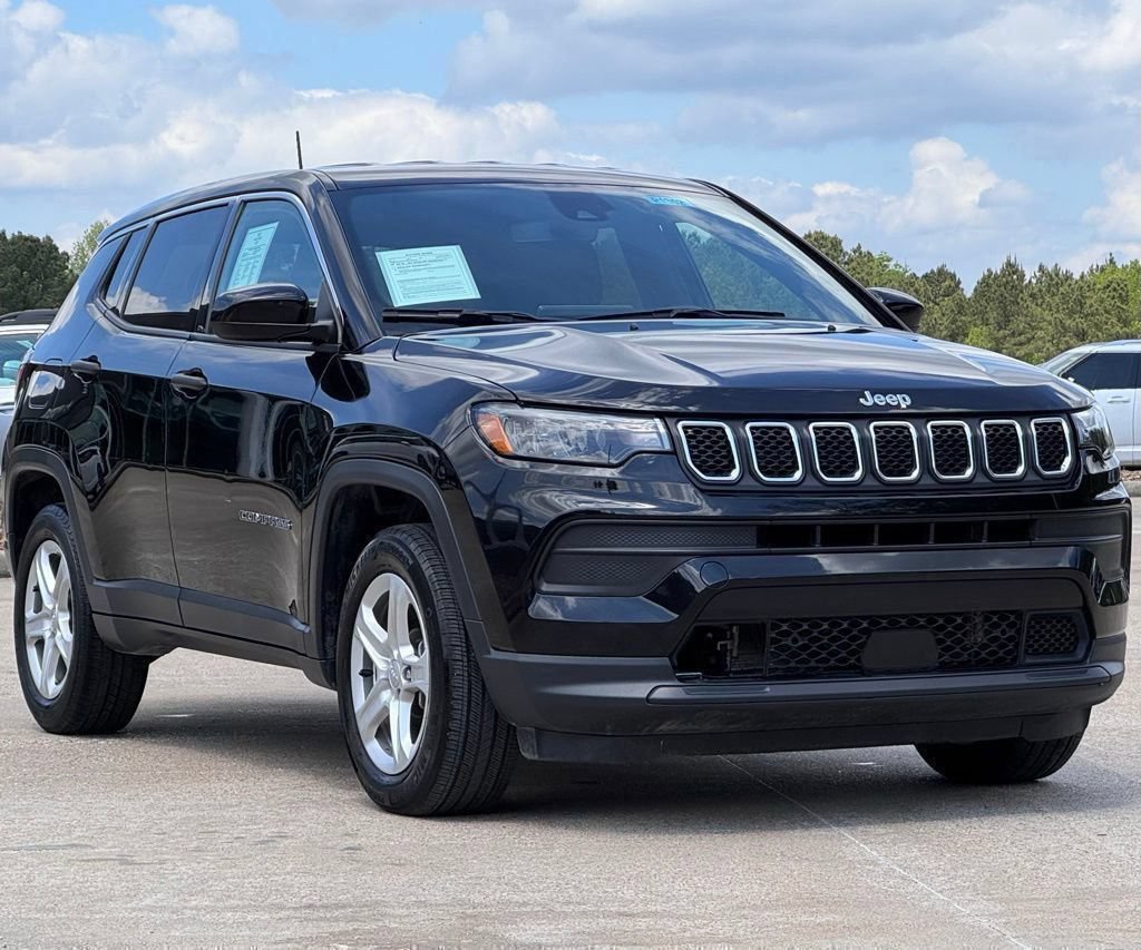 Used 2023 Jeep Compass Sport AWD/4WD image 8