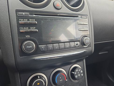 Used 2014 Nissan Rogue S w/ Convenience Package image 18