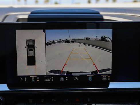 Used 2024 Chevrolet Silverado 3500 High Country image 19