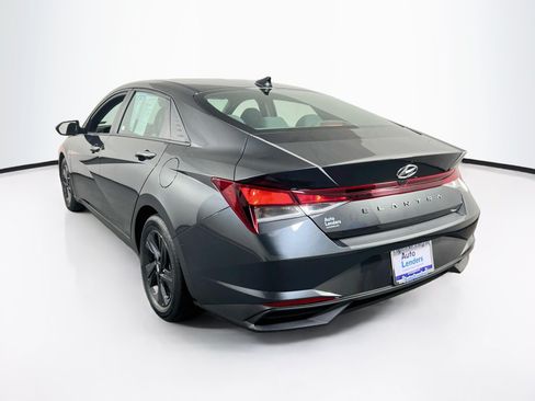 Used 2023 Hyundai Elantra SEL FWD image 7